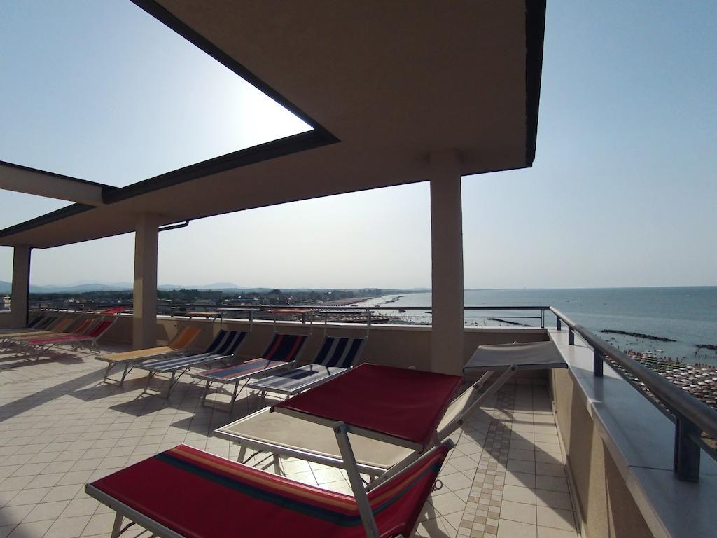 Hotel Acropolis Католика Екстериор снимка